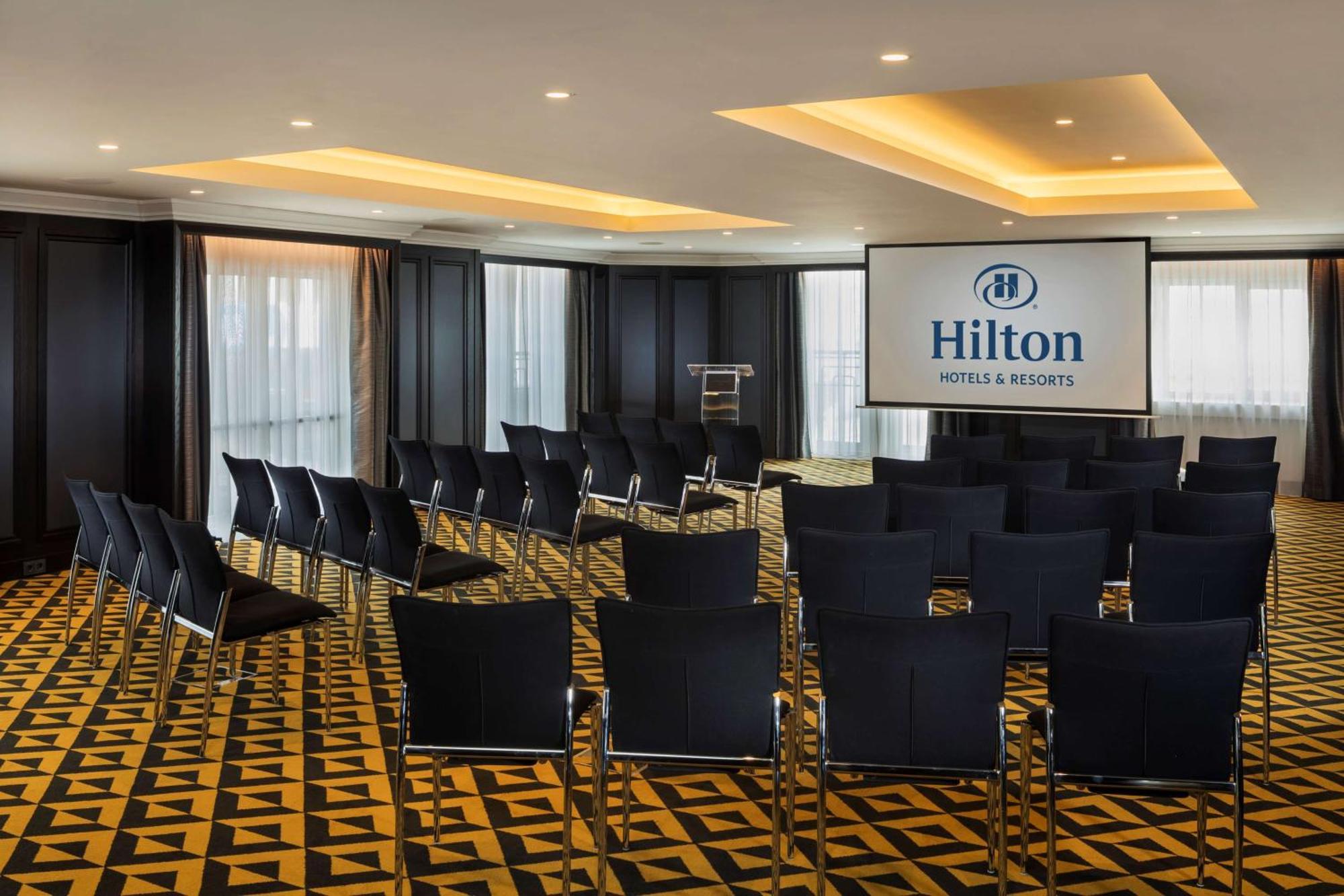 Hilton Vienna Plaza Otel Dış mekan fotoğraf